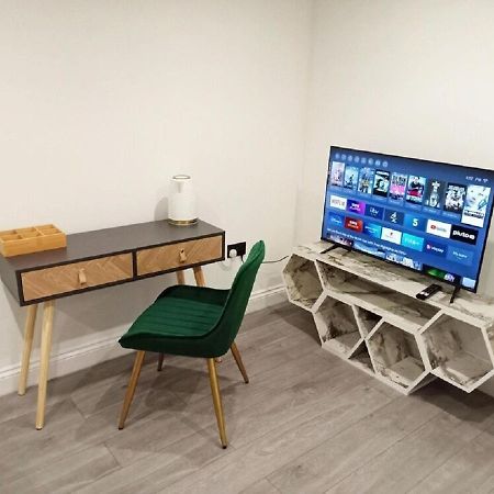 Sea Breeze Newhaven Appartamento Esterno foto