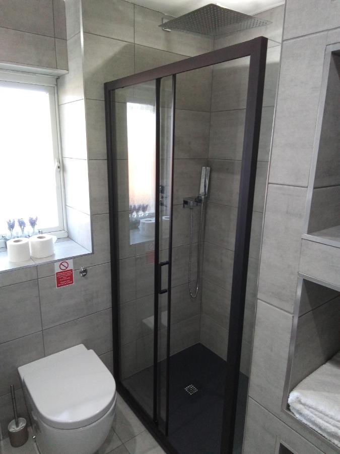 Sea Breeze Newhaven Appartamento Esterno foto